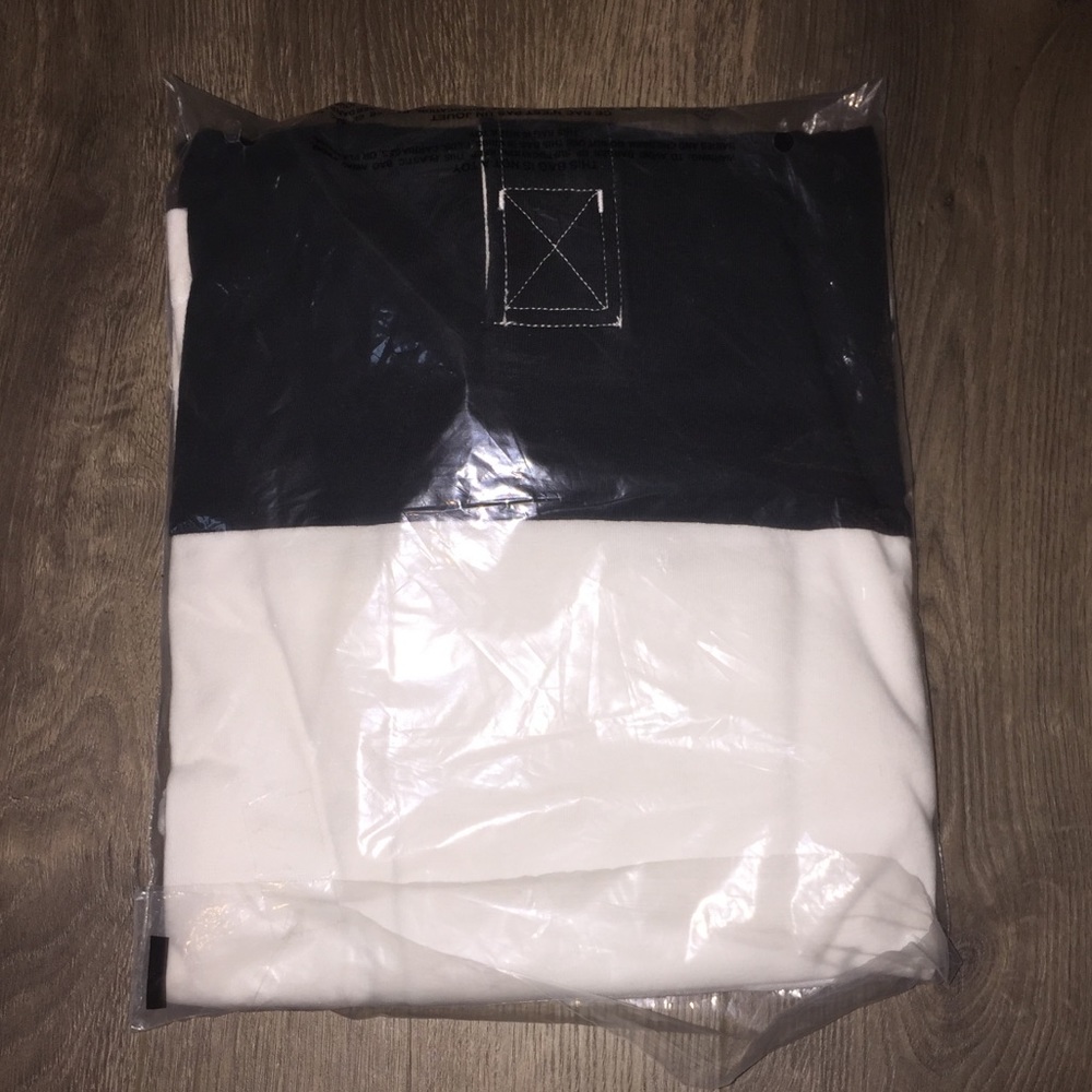 NWT/NIB VS PINK Rugby Pullover - Picture 3 of 6